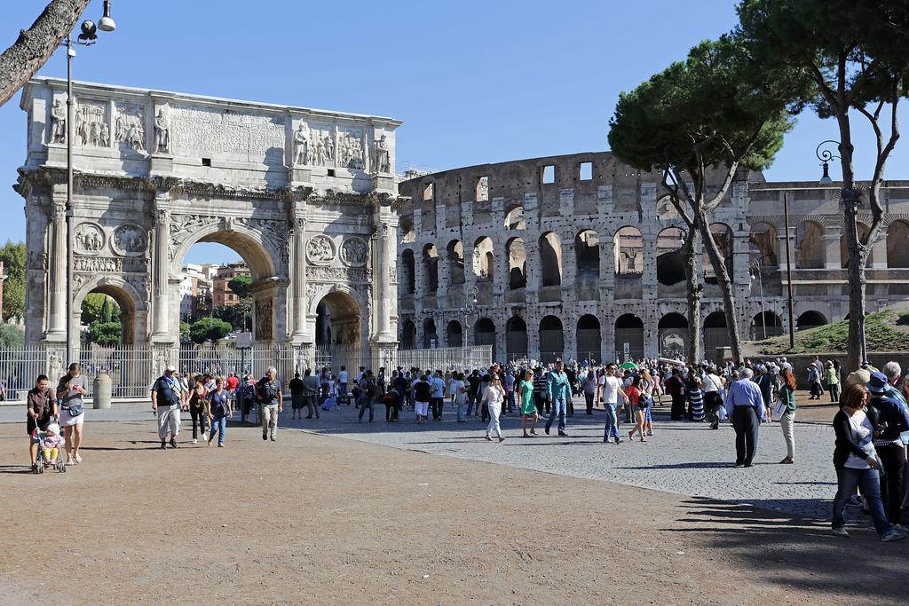 Madonna De' Monti Suites Rome Exterior photo